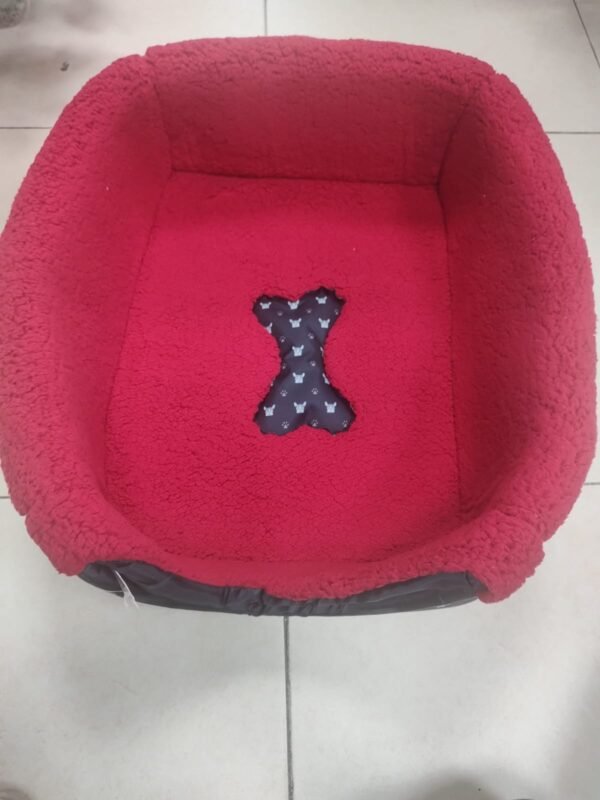 Cama roja hueso